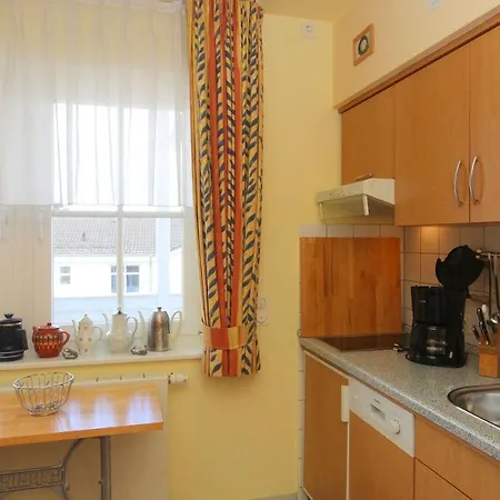 F-1099 Ferienwohnung Iris Fewo 01 Balkon * Binz