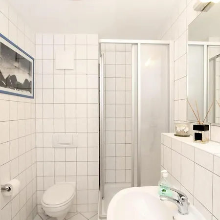 F-1099 Ferienwohnung Iris Fewo 01 Balkon Apartment